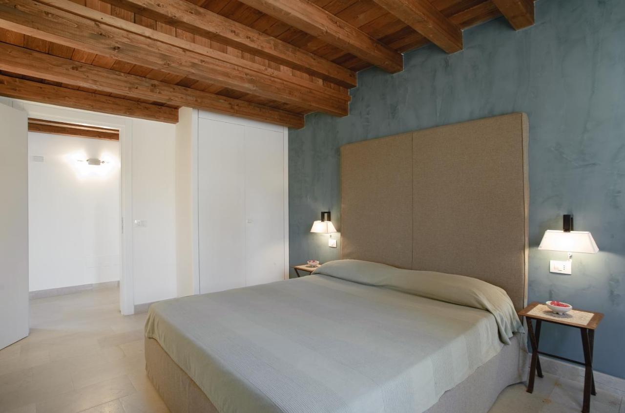 Relais Parco Cavalonga Hotel Доннафугата Стая снимка