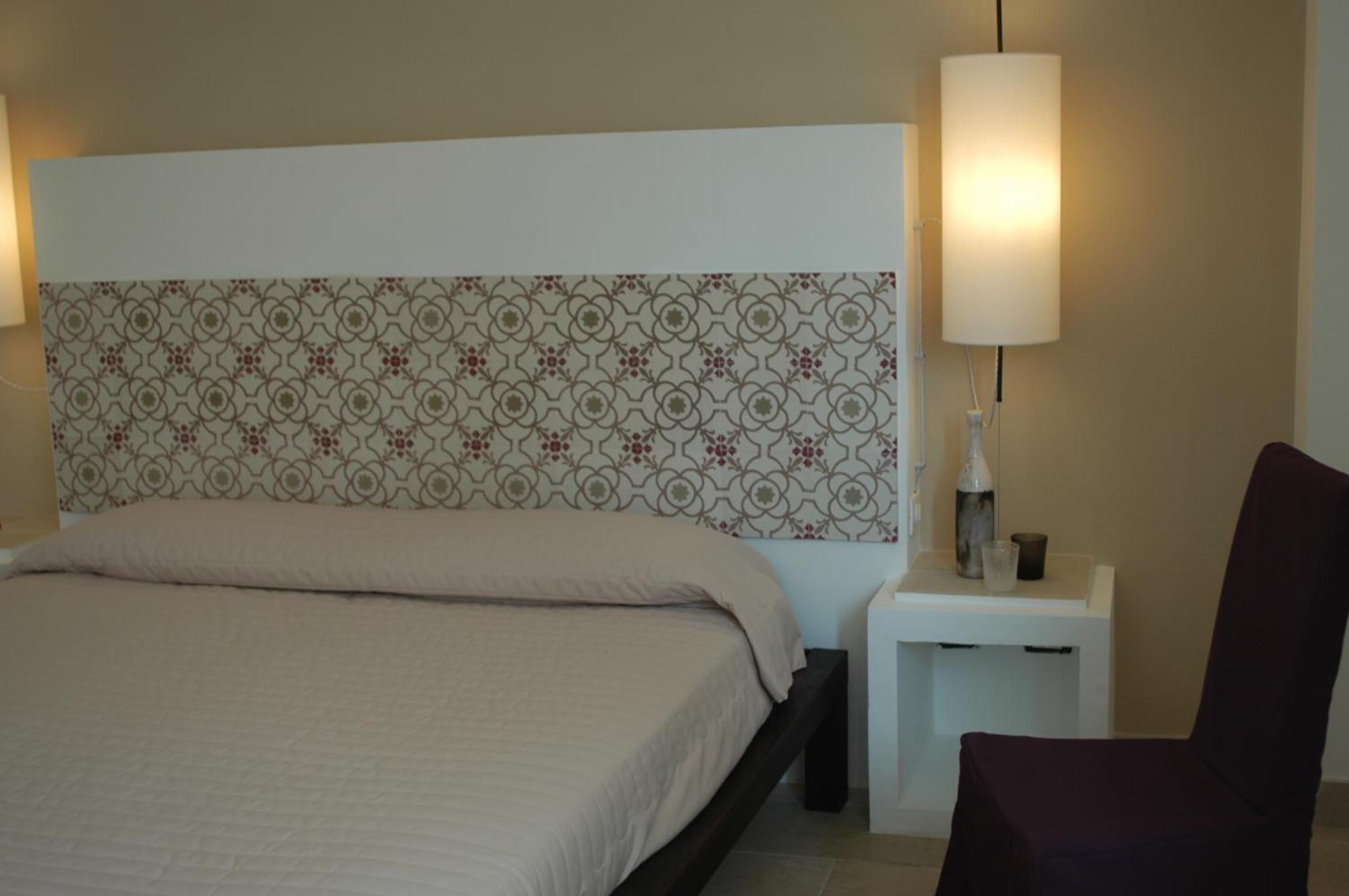 Relais Parco Cavalonga Hotel Доннафугата Стая снимка