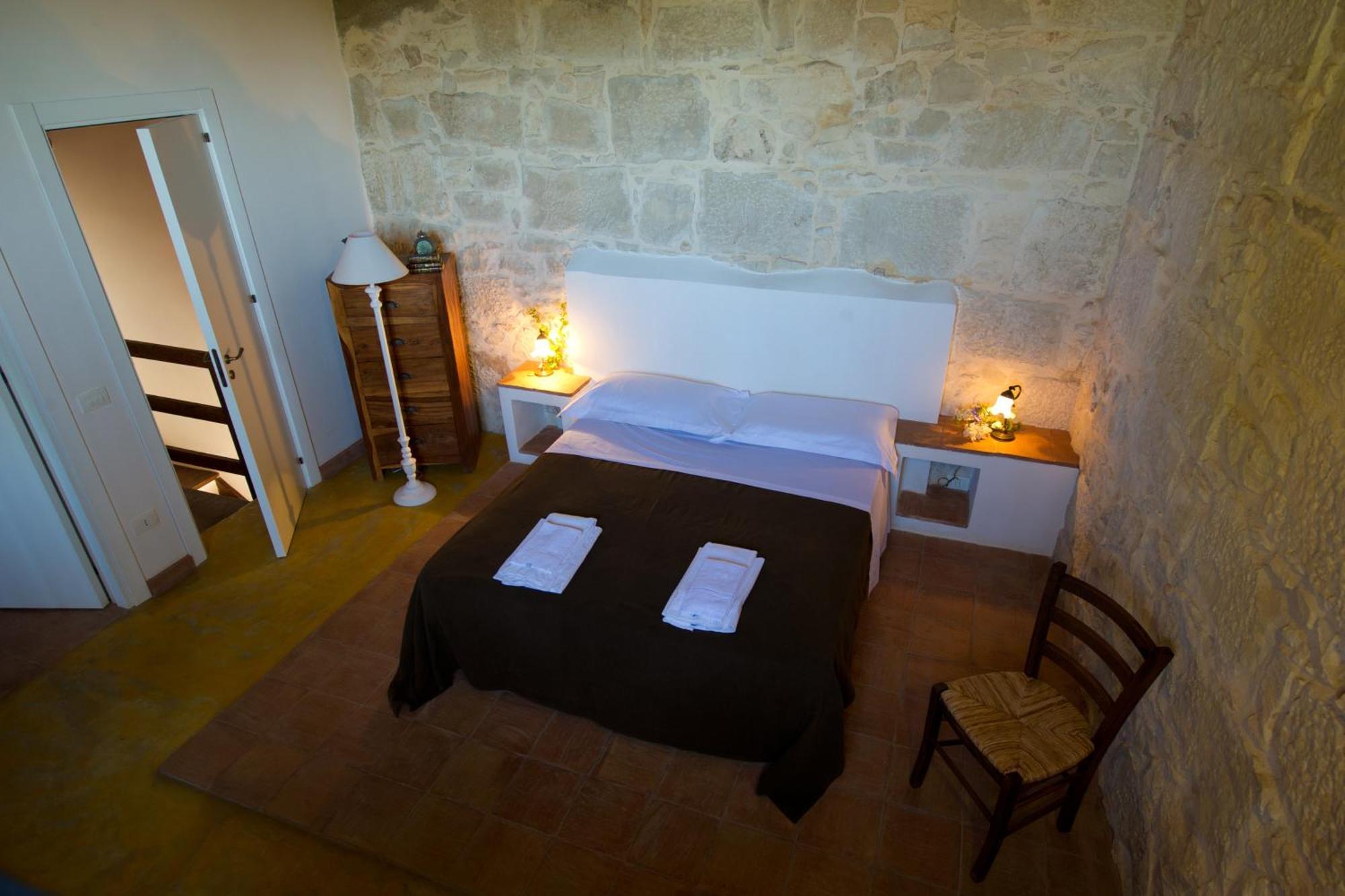 Relais Parco Cavalonga Hotel Доннафугата Стая снимка