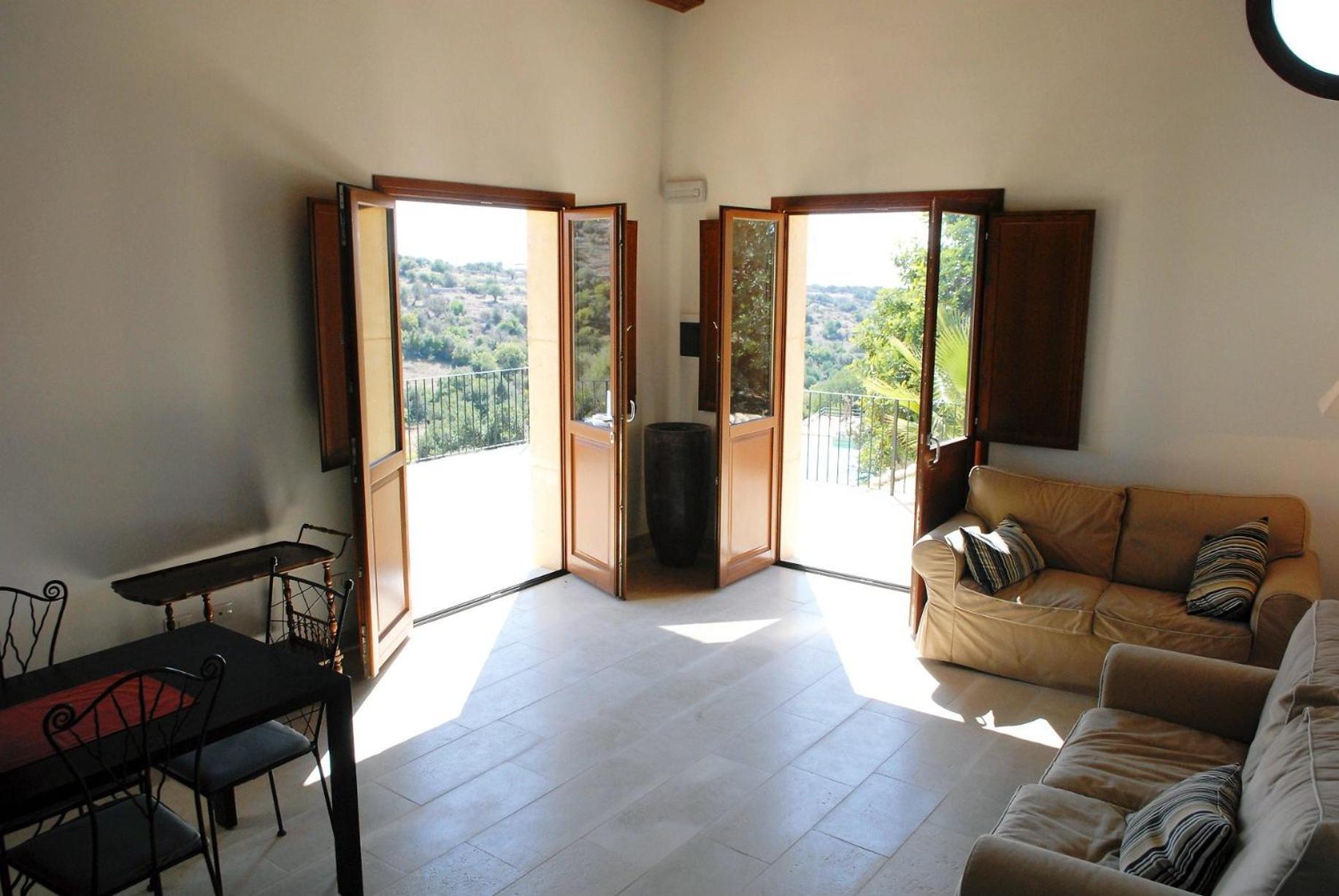 Relais Parco Cavalonga Hotel Доннафугата Стая снимка